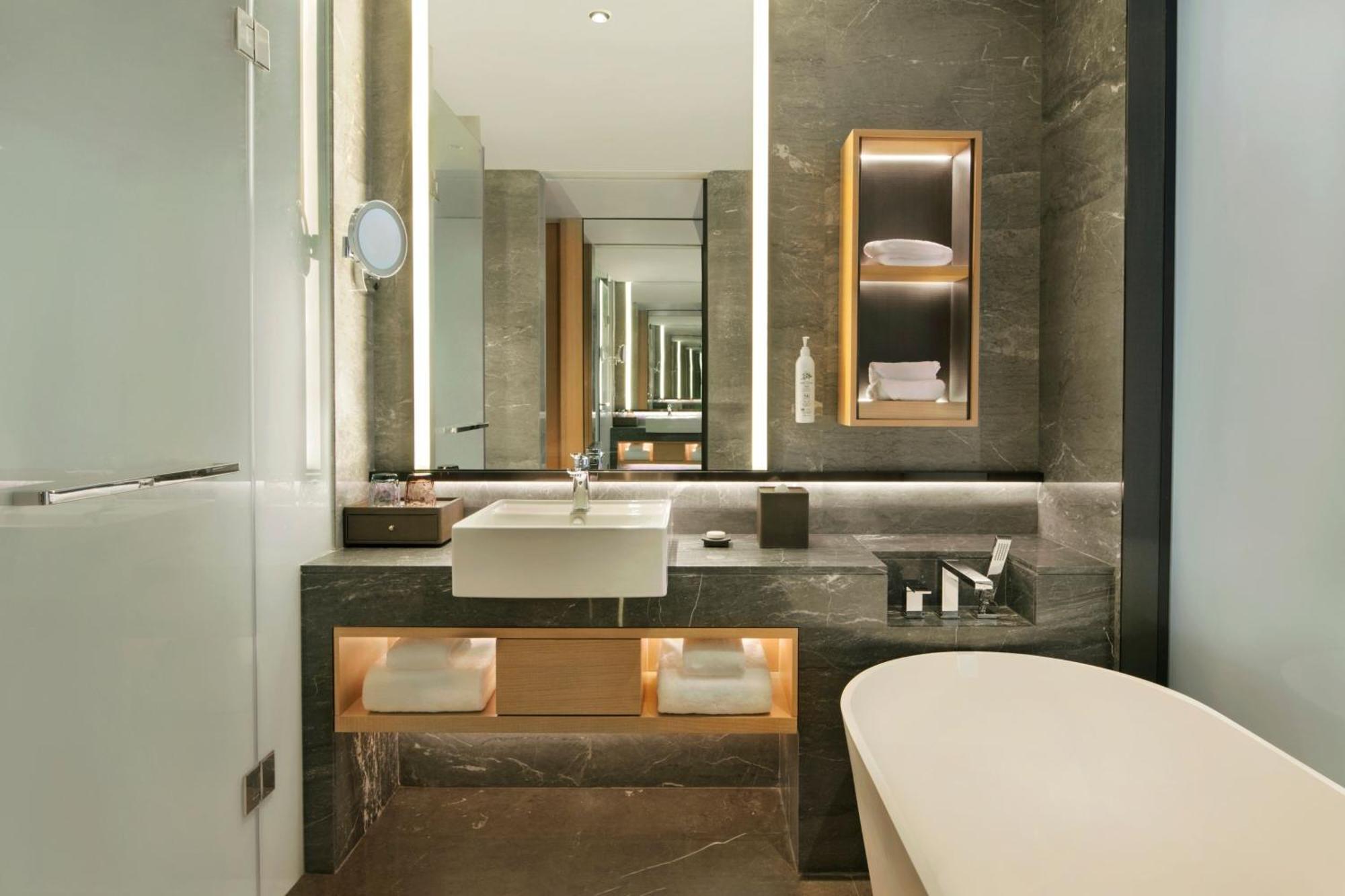 Delta Hotels By Marriott Xi'An Сиан Екстериор снимка